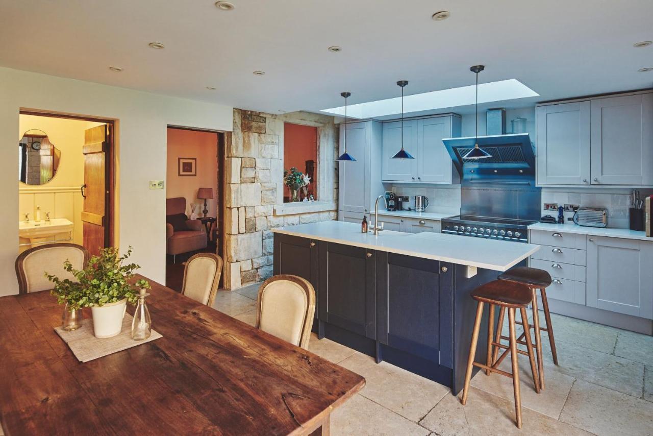 Large Stylish Luxury Cotswold Cottage - Ideal For Families, W/ Ev Charging Andoversford Extérieur photo