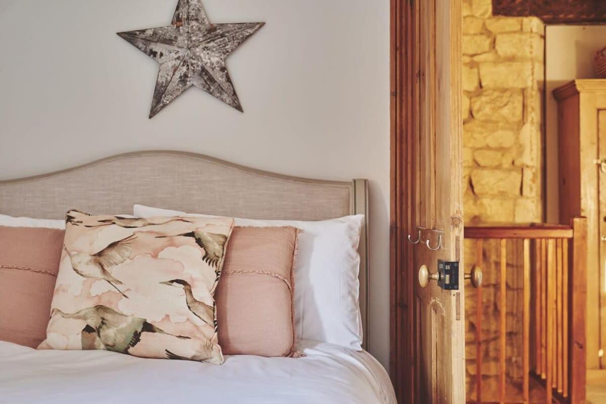 Large Stylish Luxury Cotswold Cottage - Ideal For Families, W/ Ev Charging Andoversford Extérieur photo