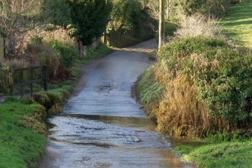 Large Stylish Luxury Cotswold Cottage - Ideal For Families, W/ Ev Charging Andoversford Extérieur photo